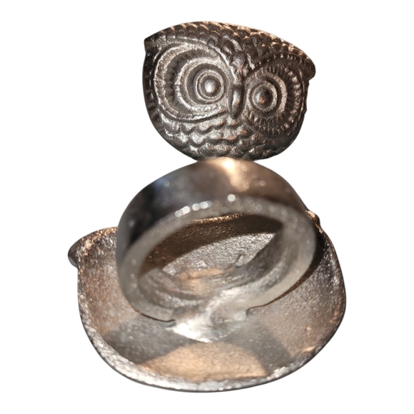 2 Silver Owl Head Napkin Rings - Picture 3 of 3